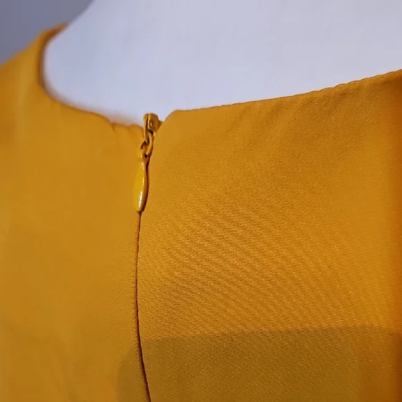 Elegant Yellow Dress with Gold Accents - Picture 8 of 11